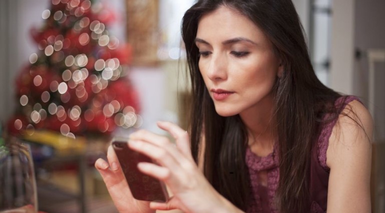 Coping with ‘fear of missing out’ over the holidays