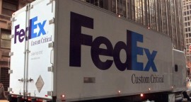 FedEx scrambles to deliver packages on Christmas