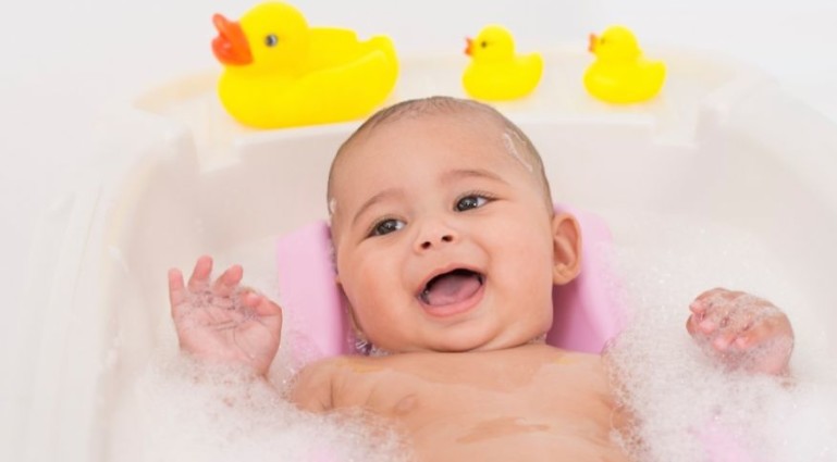 5 toxic chemicals you should avoid in baby care products