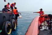 Lion Air crash: Boeing 737 plane crashes in sea off Jakarta