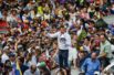 Venezuela: Thousands join rival rallies as power cuts continue